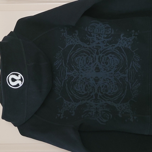 Lululemon Black Scuba Hoodie w/ white logo, printed on Back Size 6 - Picture 3 of 12